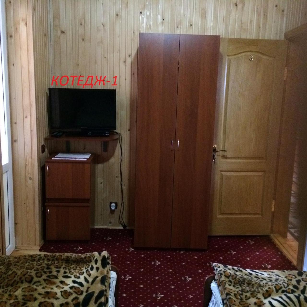 Hotel Котедж ,,Тік" Tatariv Esterno foto